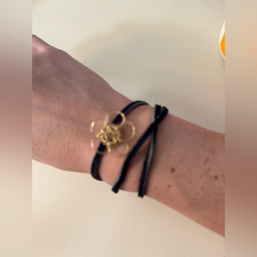 Chic Black and Gold Women's Bracelet